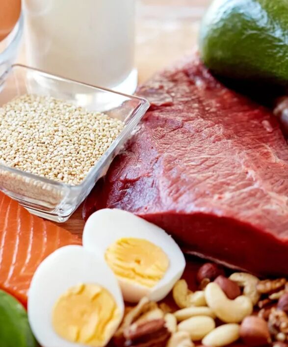 La dieta para la gastritis tabla 4 implica el uso de huevos y carne magra. 